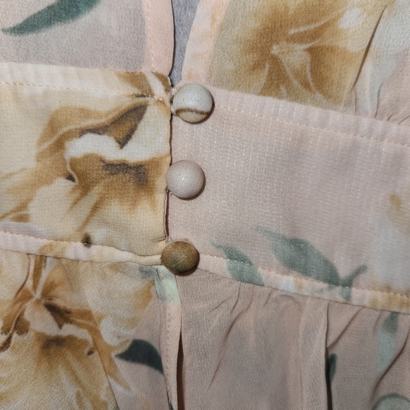 Buckle Daytrip Cream Peach Floral Button Front, Ruffel Flutter Sleeve‎ Kimono XS - Picture 5 of 12